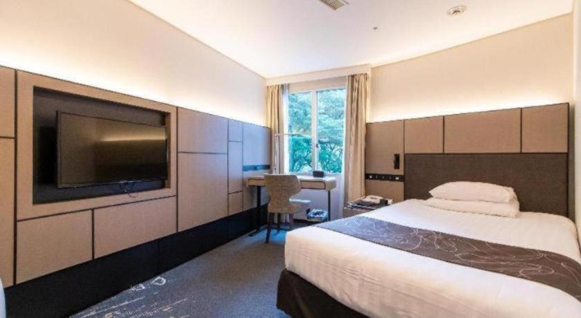โรงแรม อากาซากะ เอ็กเซล โฮเต็ล 4*